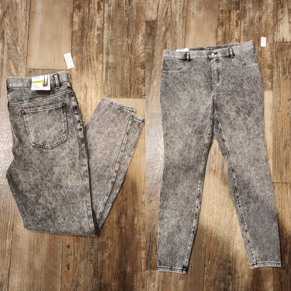Time & Tru Skinny Jeans